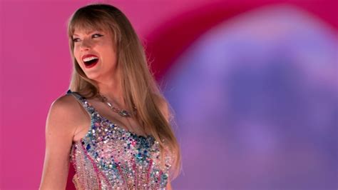 Aug 3, 2023 · Taylor Swift is finally booking an Eras Tour stop in Toronto and making amends with a six-show stint in the city. ... On average, Era Tour fans are spending U.S. $1,300 – equivalent to more than ... 
